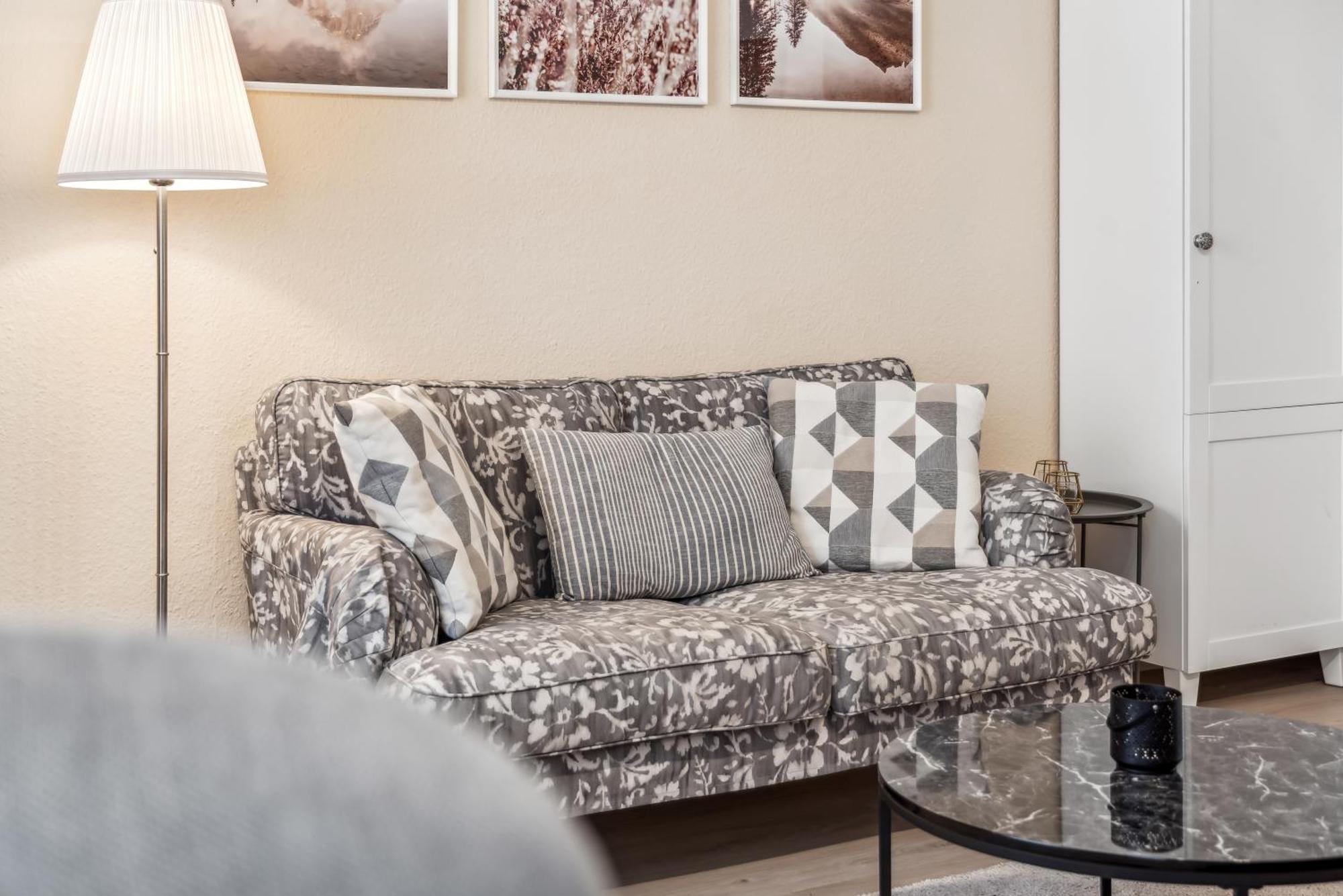 Roby-Erfurt Hbf-Nah, Balkon Apartment ภายนอก รูปภาพ